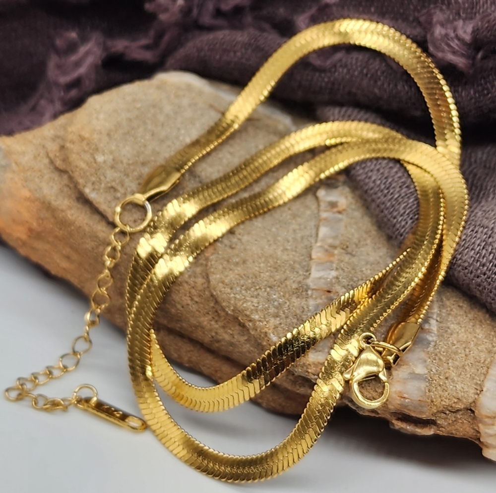 Designer Dea Dia Herringbone Necklace 14kt Gold plated Flat Chain - Picture 9 of 15